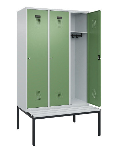 C+P Spind Evolo PLUS, 3 Abteile, 2120x1200x815mm, 7035/6011, Haken 4, Zylinderschloss, Sitzfläche Kunststoff, Sitzbank, 0490507-32 S10091