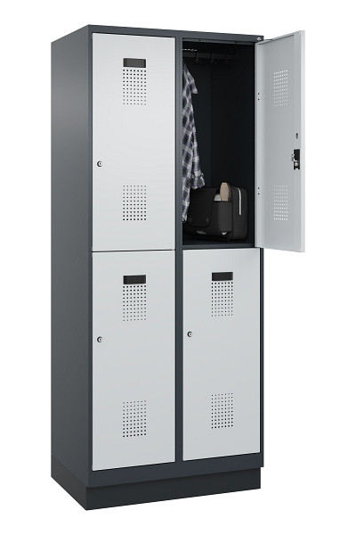 C+P Doppelstöckiger Spind Evolo PLUS, mit Sockel, 4 Fächer, 1950x800x500mm, 7016, Frontfarbe RAL 7035 Lichtgrau, Zylinderschloss, 049320-22 S10044