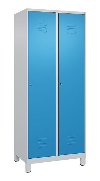C+P Umkleidespind Classic PLUS, Füße, 2 Abteile, 1950x800x500mm, 7035/5012, Zylinderschlösser, 080010-22 S10019