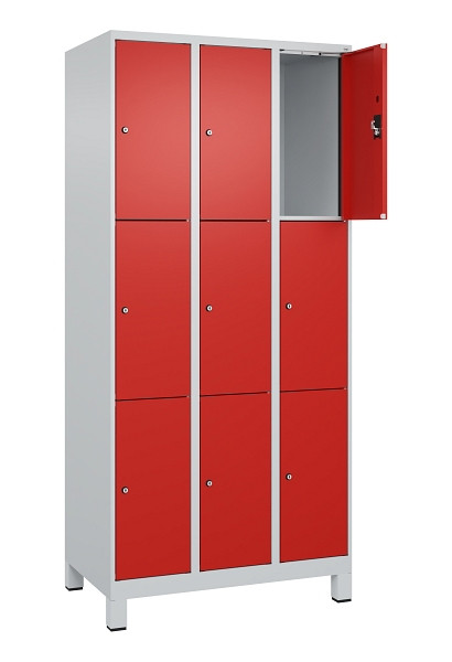 C+P Schließfachschrank Evolo PLUS, mit Füßen, 9 Fächer, 1950x900x500mm, 7035/30, Frontfarbe RAL 3020 Verkehrsrot, 049010-303 S10005
