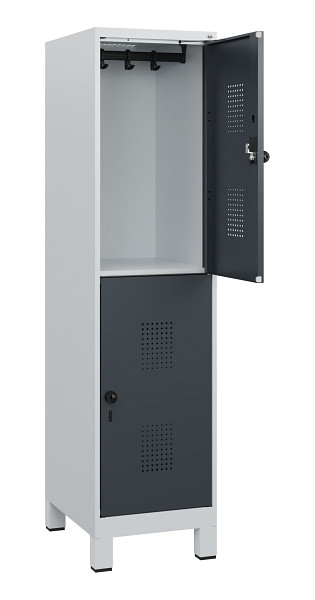 C+P Doppelstöckiger Spind Evolo PLUS, Füße, 2 Fächer, 1630x400x500mm, 7035/7016, Drehriegel, 0493105-12 S10012