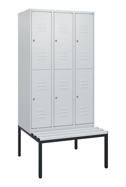 C+P Doppelstöckiger Spind Classic PLUS, 3 Abteile, 1950x900x815mm, 7035/7035, Zylinderschlösser, mit untergebauter Sitzbank, 0803505-30 S10084