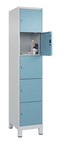 C+P Schließfachschrank Evolo PLUS, mit Füßen, 5 Fächer, 1950x400x500mm, 7035/00, Frontfarbe 2406015 RDS Architekturblau, 049010-125 S10009