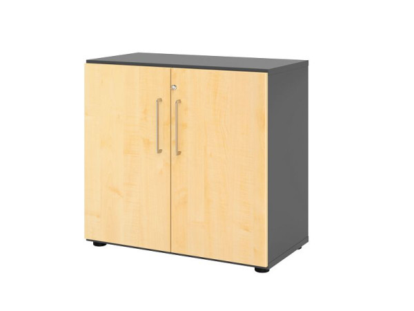 Hammerbacher Schrank 928T2, 2 OH, Korpus: Graphit / Front: Ahorn, 80x41,7x74,8 cm, Öffnungswinkel 110°, Hinterlegschloss, V928T2/G/3/BS