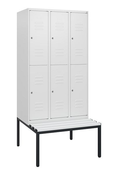 C+P Doppelstöckiger Spind Classic PLUS, 3 Abteile, 1950x900x815mm, 9016/9016, Zylinderschlösser, mit untergebauter Sitzbank, 0803505-30 S10089