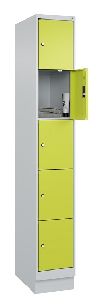 C+P Schließfachschrank Evolo PLUS, mit Sockel, 5 Fächer, 1950x300x500mm, 7035/00, Frontfarbe 1108060 RDS Clowngrün, 049020-105 S10015