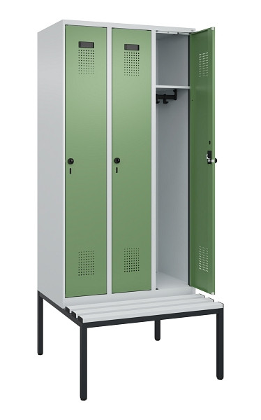 C+P Spind Evolo PLUS, 3 Abteile, 2120x900x815mm, 7035/6011, Haken 3, Drehriegel, Sitzfläche Kunststoff, Sitzbank, 0490507-30 S10064