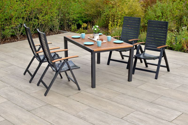 Merxx Astros Set 5-teilig, 4 Astros Klappsessel, Armlehnen Kunstoff, Holzoptik, 1 Ausziehtisch, 150 (200) x 90 cm, Tischplatte Akazienholz, 50199-217