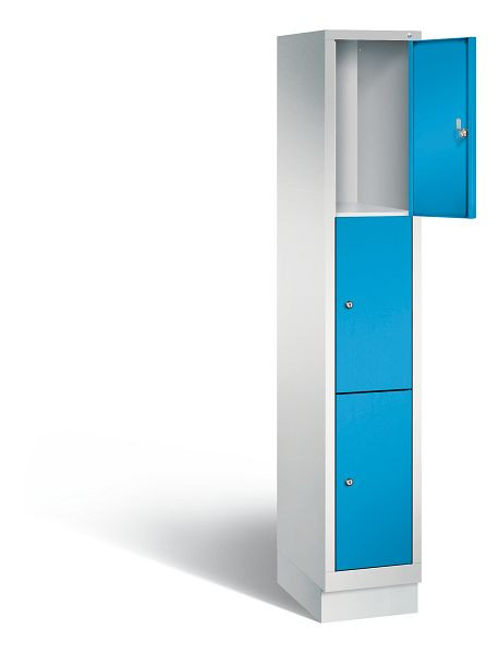 C+P Schließfachschrank Evolo, H1800xB320xT500mm, Farbe: Lichtgrau / Lichtblau, 48020-103 S10057
