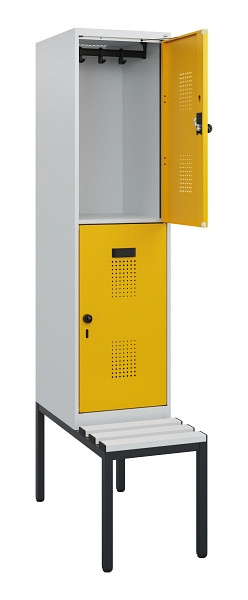 C+P Doppelstöckiger Spind Evolo PLUS, Bank, 2 Fächer, 1950x400x815mm, 7035/1004, Drehriegel, Sitzfläche Kunststoff, Sitzbank, 0493505-12 S10082