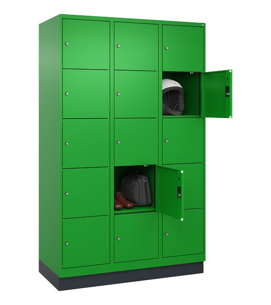 C+P Schließfachschrank Evolo PLUS, mit Sockel, 15 Fächer, 1950x1200x500mm, 6037/6037 Reingrün, 049020-325 S10026