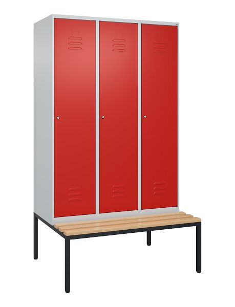 C+P Umkleidespind Classic PLUS, mit untergebauter Sitzbank, 3 Abteile, 2120x1200x815mm, 7035/3020, Zylinderschlösser, Buche-Sitzleisten, 0800507-32 S10110
