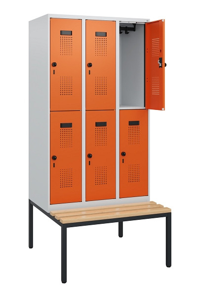 C+P Doppelstöckiger Spind Evolo PLUS, Bank, 6 Fächer, 1950x900x815mm, 7035/2004, Drehriegel, Sitzfläche Buche-Hartholz, Sitzbank, 0493505-30 S10002