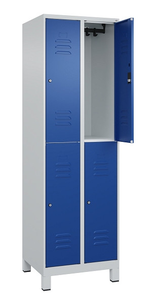 C+P Doppelstock-Spind Classic PLUS, Füße, 2 Abteile, 1950x600x500mm, 7035/5010, 080310-20 S10018