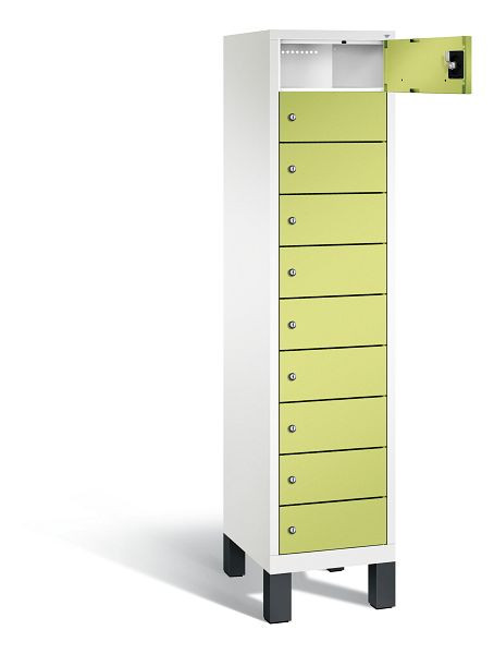 C+P Schließfachschrank Evolo, H1850xB420xT500mm, Farbe: Verkehrsweiß / Viridingrün, mit Steckdosenleiste, 48010-1210 S10109