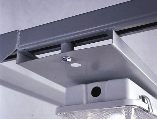 KLW Leuchtenhalter, 2000 mm lang aus verzinktem C-Profil 30/32 mm, AB-LHC-2000