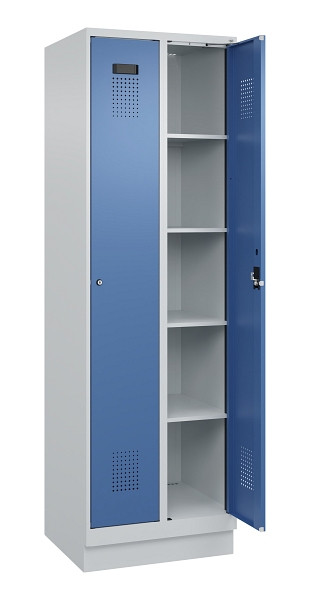 C+P Wäsche-Spind Evolo PLUS, mit Sockel, 2 Abteile, 1950x600x500mm, 7035/5023, Verschluss Zylinderschloss, Ablageböden 8, 049020-20B S10035