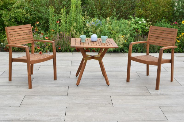 Merxx Batavia Set 3-teilig, 2 Batavia Stapelsessel, 1 Bistrotisch 70 x 70 cm, FSC Akazienholz, 50180-011
