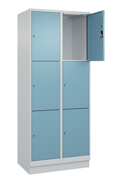 C+P Schließfachschrank Evolo PLUS, mit Sockel, 6 Fächer, 1950x800x500mm, 7035/00, Frontfarbe 2406015 RDS Architekturblau, 049020-223 S10009