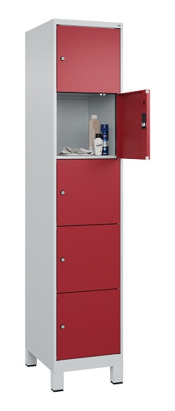C+P Schließfachschrank Evolo PLUS, mit Füßen, 5 Fächer, 1950x400x500mm, 7035/30, Frontfarbe RAL 3003 Rubinrot, 049010-125 S10004
