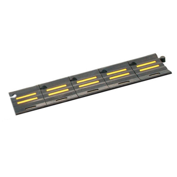 Stein HGS Bordsteinrampe -Segnod-, Vollgummi, gelbe Reflexstreifen, LKW-geeignet, 37561