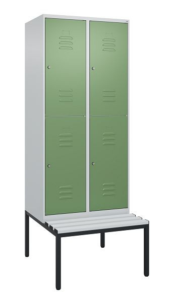 C+P Doppelstöckiger Spind Classic PLUS, 2 Abteile, 2120x800x815mm, 7035/6011, Zylinderschlösser, mit untergebauter Sitzbank, 0803507-22 S10021