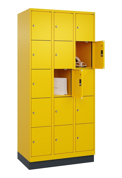 C+P Schließfachschrank Evolo PLUS, mit Sockel, 15 Fächer, 1950x900x500mm, 1023/1, 049020-305 S10022