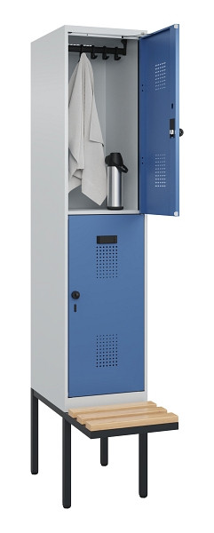 C+P Doppelstock-Spind Evolo PLUS, Bank, 2 Fächer, 2120x400x815mm, 7035/5023, Drehriegel, Sitzfläche Buche-Hartholz, 0493407-12 S10008