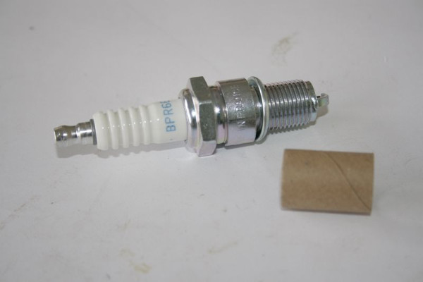 ELMAG Zündkerze für HONDA- Motore, GX 120/160/200/270/340/390, sowie GX 610K0/620K0 (nur K0 Version), 9503039