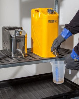 Vorschau: FALCON Sicherheitskanister aus Stahl, mit Abfüllhahn, 20 Liter Volumen, gelb, 242251 Vorschau: FALCON Sicherheitskanister aus Stahl, mit Abfüllhahn, 20 Liter Volumen, gelb, 242251