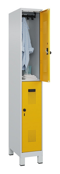 C+P Doppelstöckiger Spind Evolo PLUS, mit Füßen, 2 Fächer, 1950x300x500mm, 7035, Frontfarbe RAL 1004 Goldgelb, Drehriegel, 049310-10 S10000