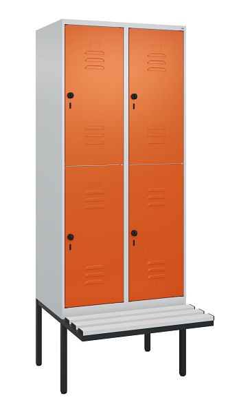 C+P Doppelstöckiger Spind Classic PLUS, 2 Abteile, 2120x800x815mm, 7035/2004, Drehriegel, mit Untergestell und schwebender Sitzfläche, 0803407-22 S10184