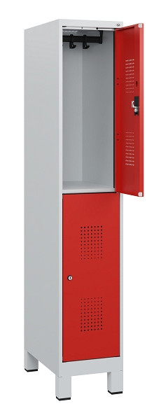 C+P Doppelstöckiger Spind Evolo PLUS, Füße, 2 Fächer, 1630x300x500mm, 7035/3020, Zylinderschloss, 0493105-10 S10028