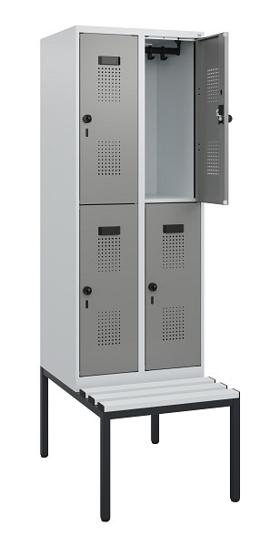 C+P Doppelstöckiger Spind Evolo PLUS, Bank, 4 Fächer, 1950x600x815mm, 7035/0004, Drehriegel, Sitzfläche Kunststoff, Sitzbank, 0493505-20 S10109