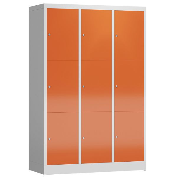 Lüllmann ClassiX Schließfachschrank, 3 Abteile à 3 Fächer, 1800 x 1185 x 500 mm, lichtgrau/feuerrot, X-523334