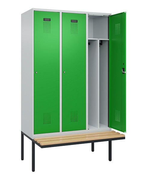 C+P Spind Evolo PLUS, 3 Abteile, 2120x1200x815mm, 7035/6037, Haken 4, Zylinderschloss, Sitzfläche Holz, Trennwand, 0490407-32F S10038