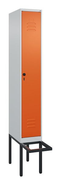 C+P Umkleidespind Classic PLUS, 2120x300x815mm, 7035/2004, Drehriegel, Buche-Sitzleisten, je 2 Doppel-Haken, 0800407-10F S10119