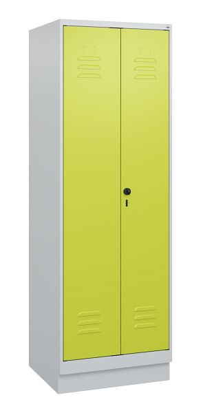 C+P Umkleidespind Classic PLUS, Doppel-Spind, Sockel, 2 Abteile, 1800x600x500mm, 7035/0024, Drehriegel, 0800227-20P S10010