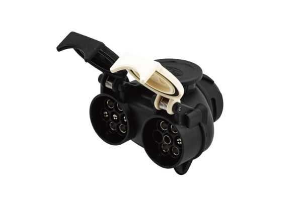 HELLA Adapter, Steckdose, 12V, 8JA 179 368-001, 4082300297744