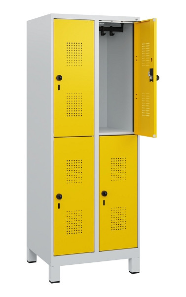 C+P Doppelstöckiger Spind Evolo PLUS, Füße, 4 Fächer, 1630x600x500mm, 7035/1023, Drehriegel, 0493105-20 S10001