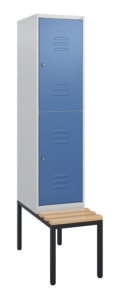 C+P Doppelstöckiger Spind Classic PLUS, 1950x400x815mm, 7035/5023, Zylinderschlösser, Sitzleisten aus Buche, mit untergebauter Sitzbank, 0803505-12 S10035