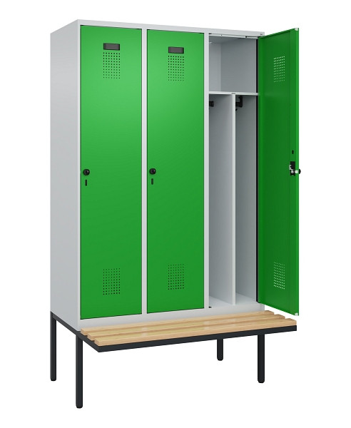 C+P Spind Evolo PLUS, 3 Abteile, 2120x1200x815mm, 7035/6037, Haken 4, Drehriegel, Sitzfläche Holz, Trennwand, 0490407-32F S10011