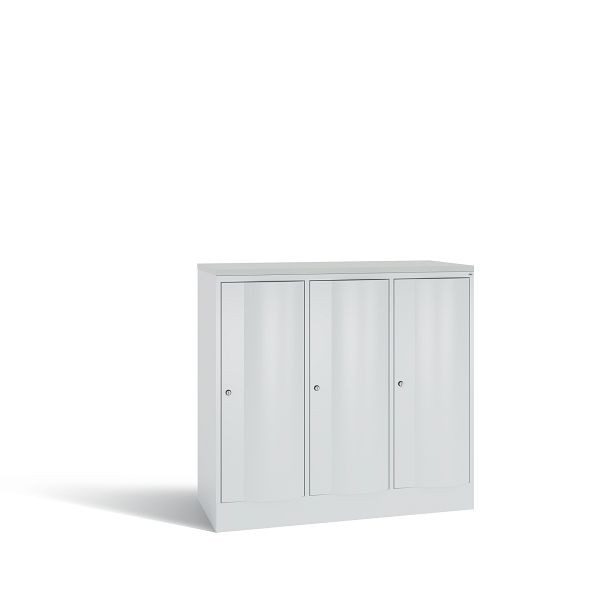 C+P Spind Resisto, 3 Abteile, H1077xB1148xT540 mm, Grau/DBS Hellgrau, 8271-372 S10034