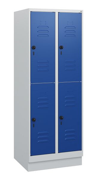 C+P Doppelstöckiger Spind Classic PLUS, Sockel, 2 Abteile, 1630x600x500mm, 7035/5010, Drehriegel, 0803205-20 S10003