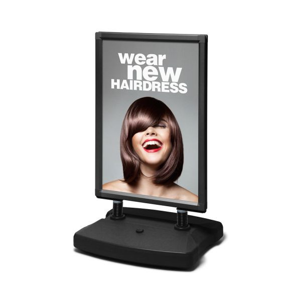 Showdown Displays Windtalker City (Schwarz), Kundenstopper A1 wetterfest (mit wetterfester Postertasche), WTRA1WRBLK