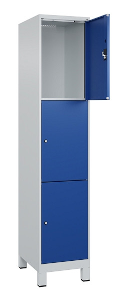 C+P Schließfachschrank Evolo PLUS, mit Füßen, 3 Fächer, 1950x400x500mm, 7035/50, Frontfarbe RAL 5010 Enzianblau, 049010-123 S10006