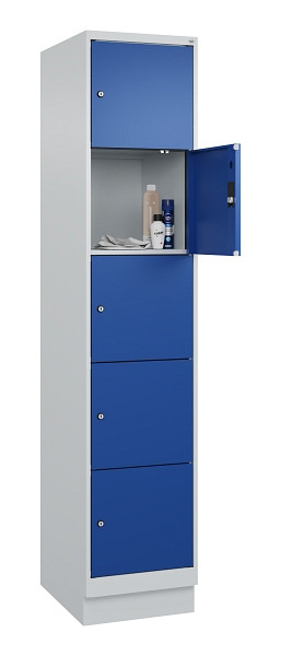 C+P Schließfachschrank Evolo PLUS, mit Sockel, 5 Fächer, 1950x400x500mm, 7035/50, Frontfarbe RAL 5010 Enzianblau, 049020-125 S10006