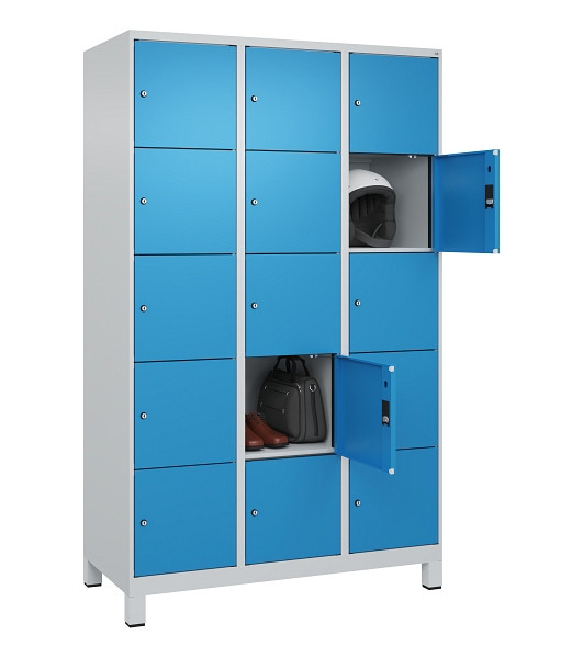 C+P Schließfachschrank Evolo PLUS, mit Füßen, 15 Fächer, 1950x1200x500mm, 7035/5012 Lichtblau, 049010-325 S10007