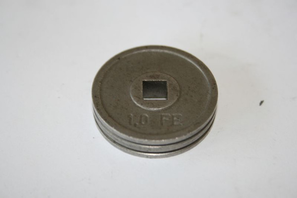 ELMAG Vorschubrolle 1,0/1,2 mm (Außen-Ø 30mm, 6,9 mm breit,6 mm 4-kant Aufnahme), für EUROMIG 160 (CEMONT), 9504417