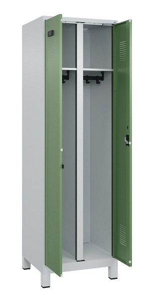 C+P Schwarz-Weiß-Spind Evolo PLUS, mit Füßen, 2 Abteile, 1950x600x500mm, 7035/6, Frontfarbe RAL 6011 Resedagrün, Zylinderschloss, 049012-20 S10037